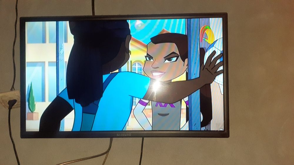 Samsung televizor 32.  (Smart emas)