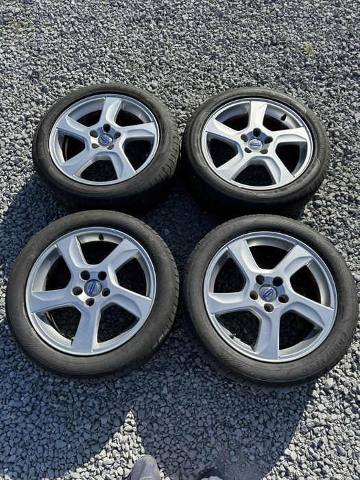 Джанти с гуми Volvo V60/S60/V40/V70