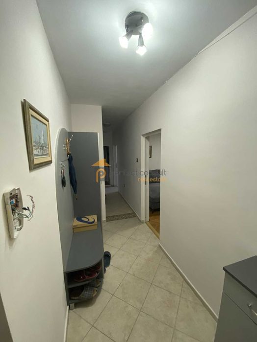 Продава се Двустаен апартамент в Пловдив, Център - 90 кв.м за 5 €/кв.м - Снимка #6