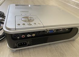 Мультимедийный проектор Toshiba TLP XD2000