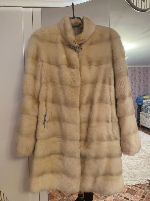 Продам норковую шубу