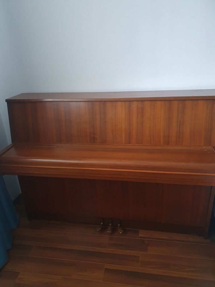 Pianina Yamaha  in stare foarte buna