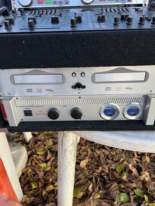 Distractie pe cinste in bar terasa restaurant