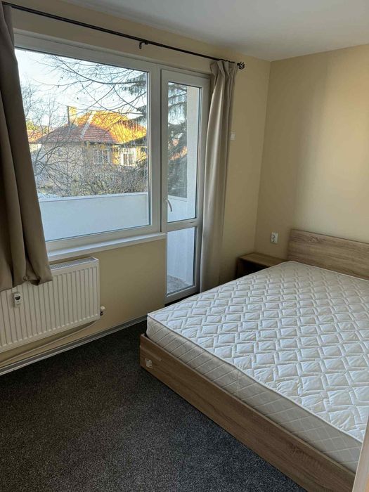 Дава се под наем Тристаен апартамент в Враца, Център - 80 кв.м за 408 € - Снимка #4