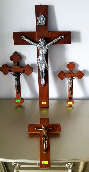 Crucifix vechi din lemn masiv și duraluminiu