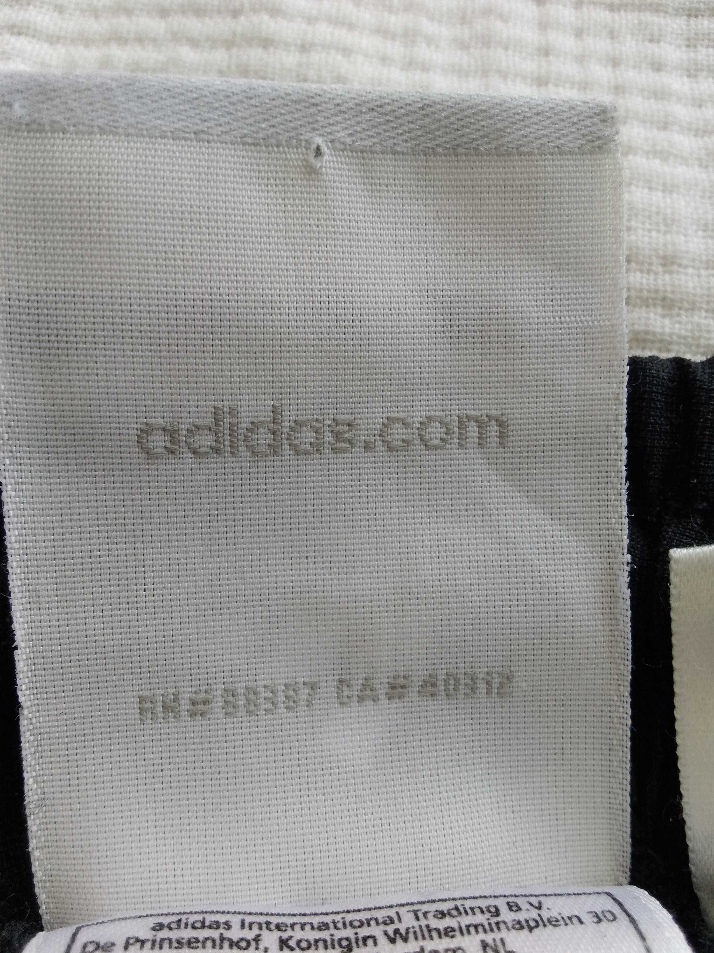 Черни шорти Adidas ((XXL)