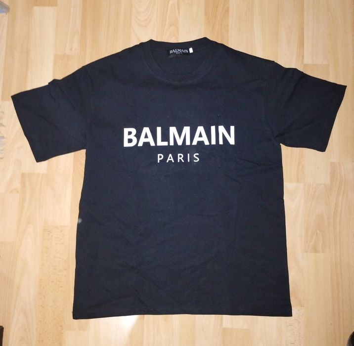 Vând tricou Balmain