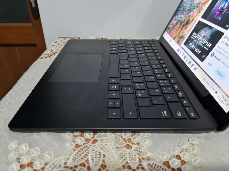Microsoft Surface  4 tactil 13,5” ,Ryzen5 Surface Edition ,16 / 256 GB