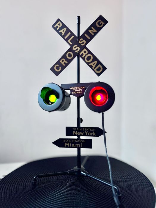 Semafor de trecere cale ferata