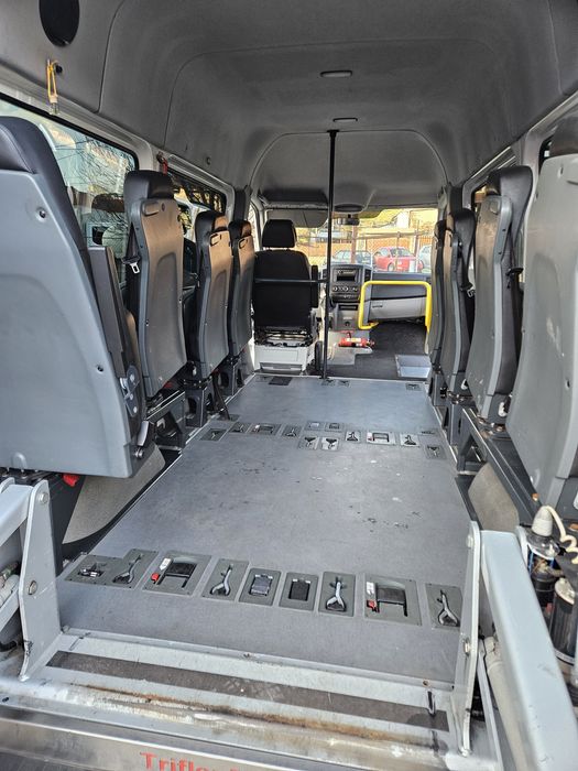 Vând VW Crafter 8+1