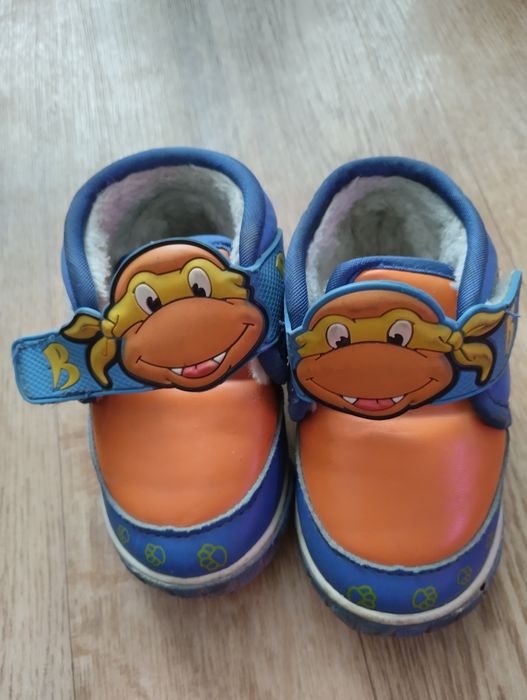 Ботинки зимние детские 18 размер