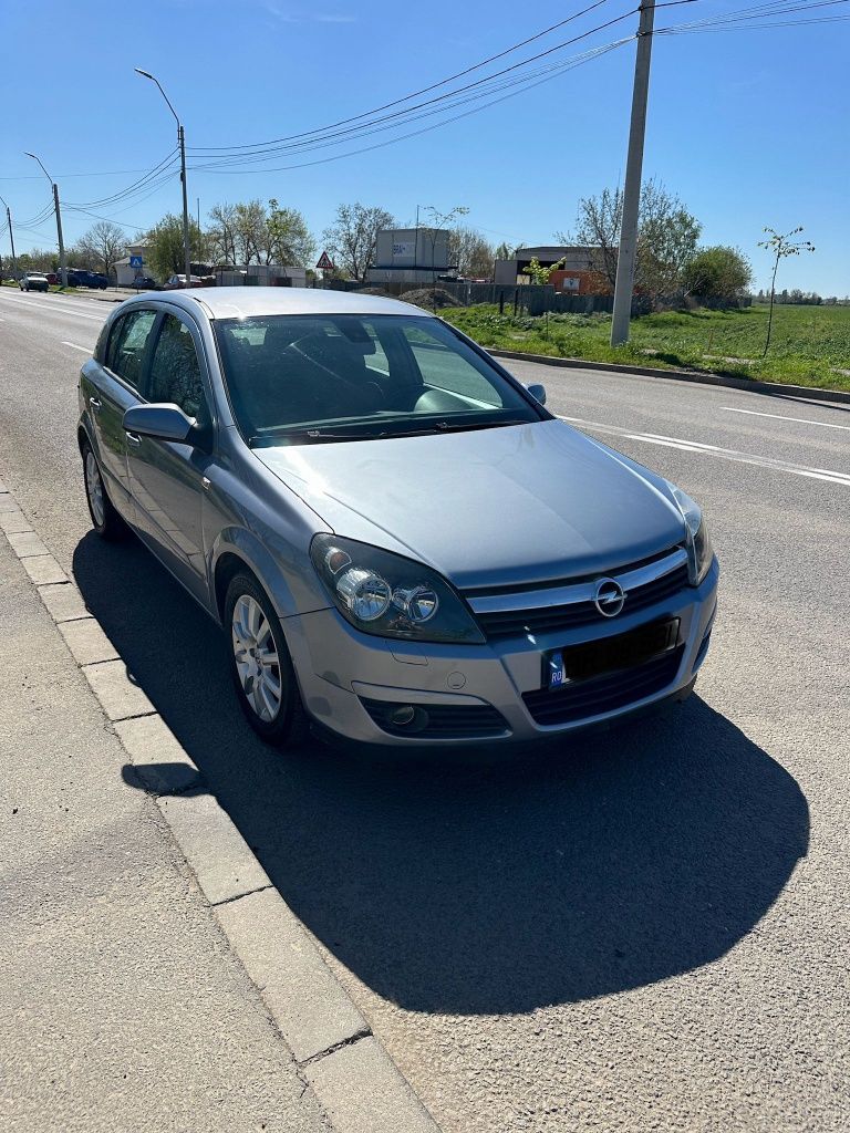 Vând Opel astra h, Automat