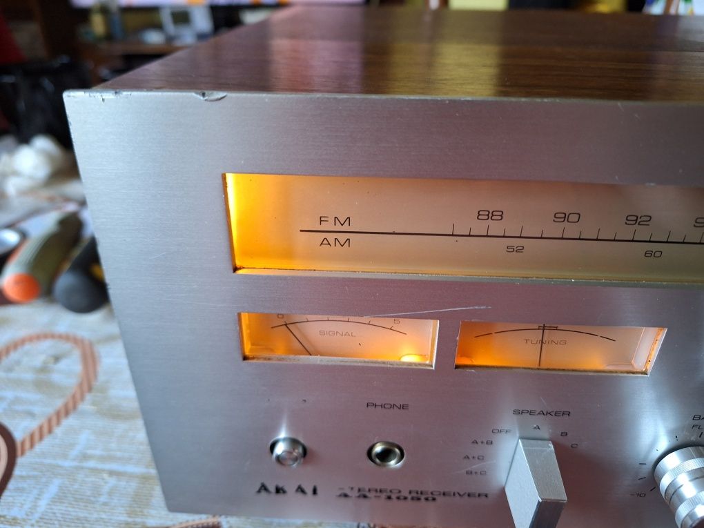 Amplituner Akai AA-1050, Vintage