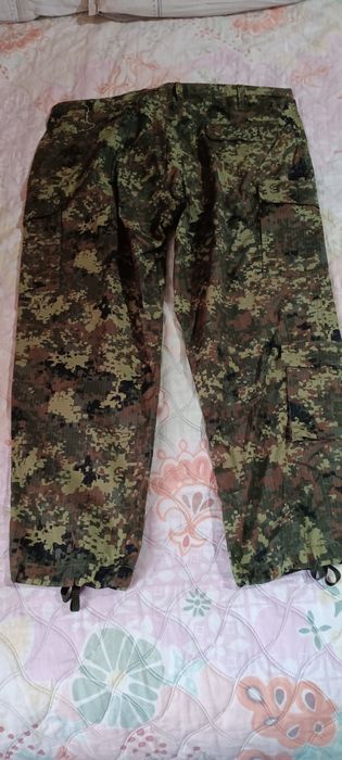 Продавам чисто нов военен панталон размер 170/3ХL