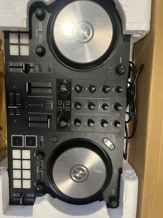 Traktor kontrol s2 mk3