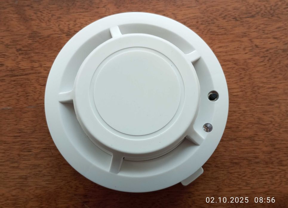 Пожарный дымовой датчик, беспроводной, с батарейкой 2*1.5V AA
