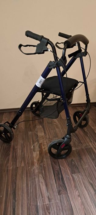 Carucior si premergator pentru persoane cu dizabilitati !