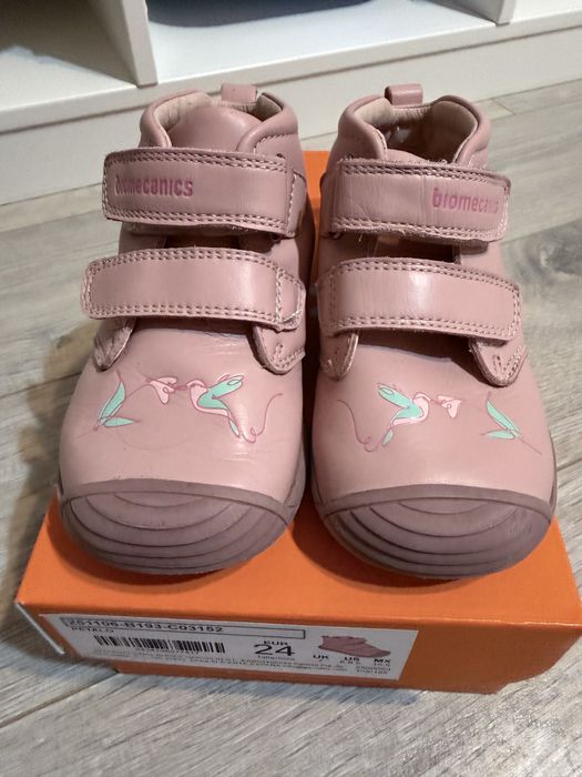 Ghete Biomecanics din piele naturala, marime 24