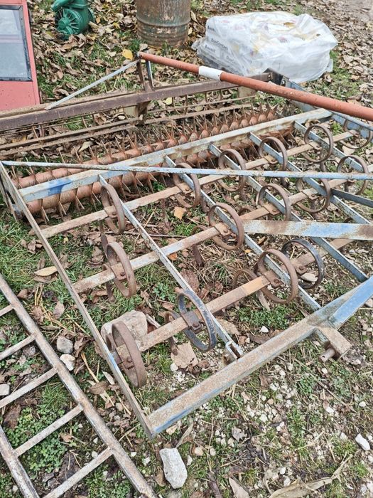 Combinator,cultivator agricol