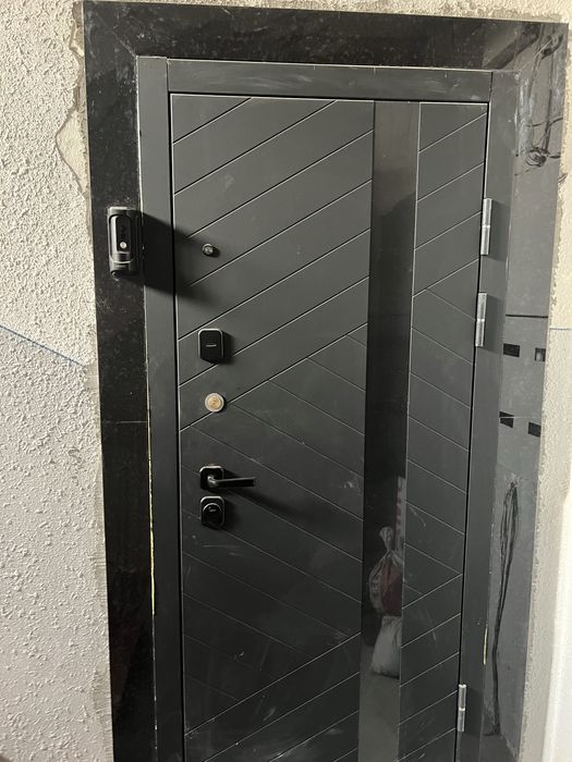 Продаётся 2 комнатная квартира переделанний на 3