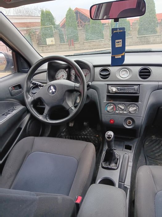 Mitsubishi outlander 2005