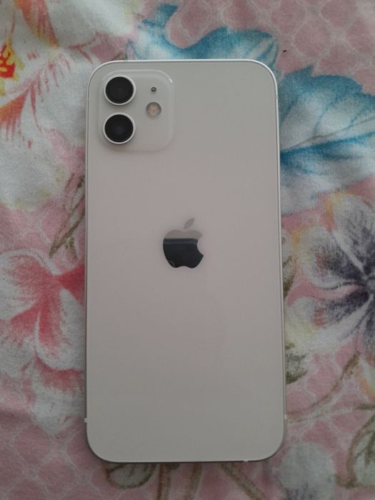 Apple iPhone 12 ideal holatda