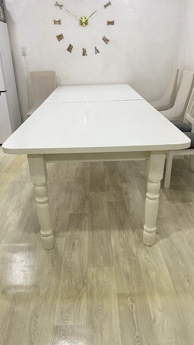 Стол 4х метровый и 12 стульев из дерево