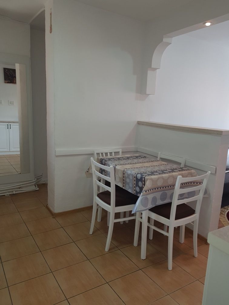 Inchiriez apartament 2 camere