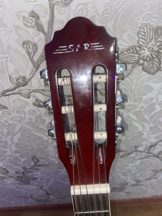 Gitara Model: SAR- 39. Made in P. R.C