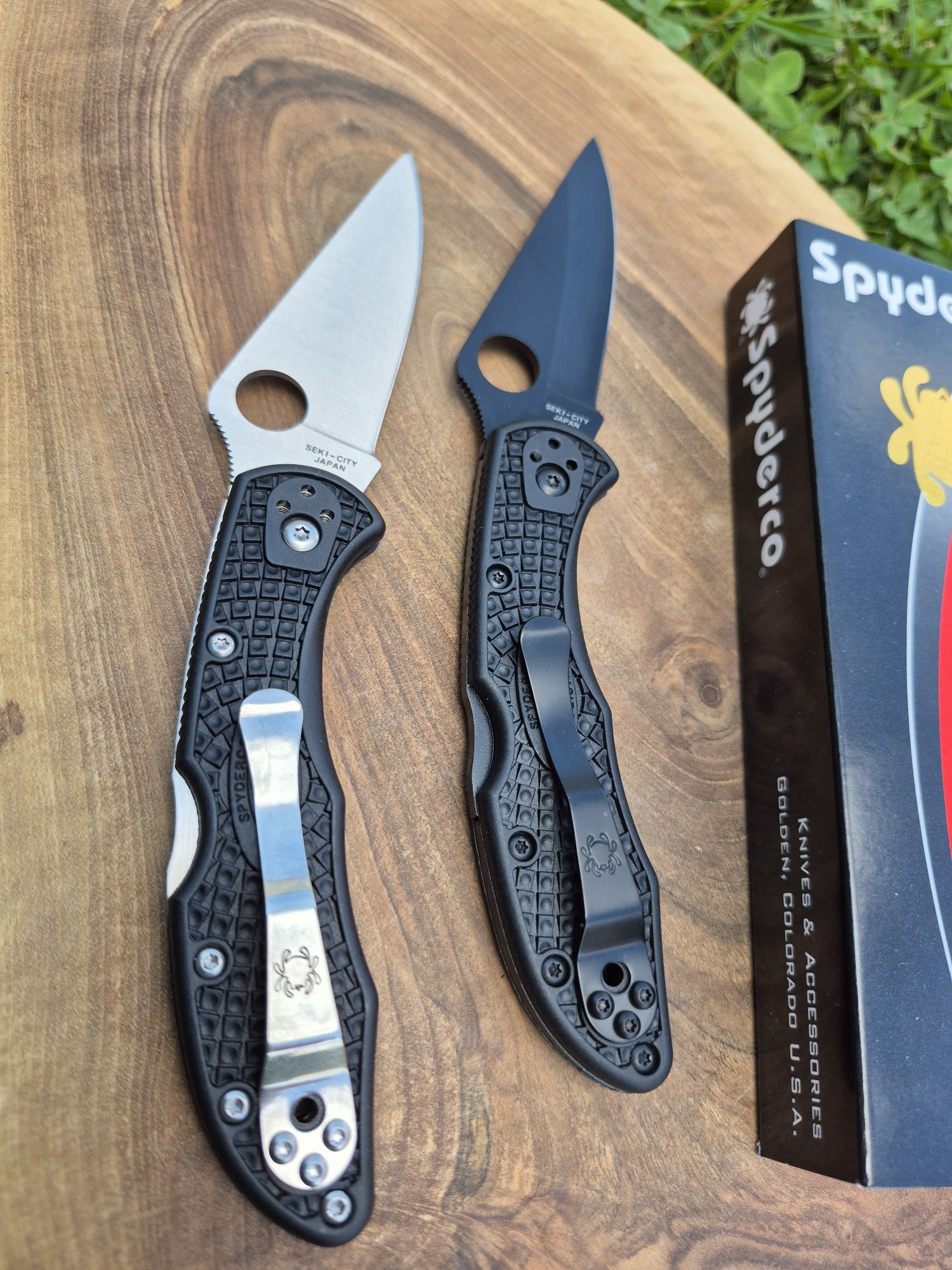 Сгъваем джобен нож Spyderco Delica 4,два цвята