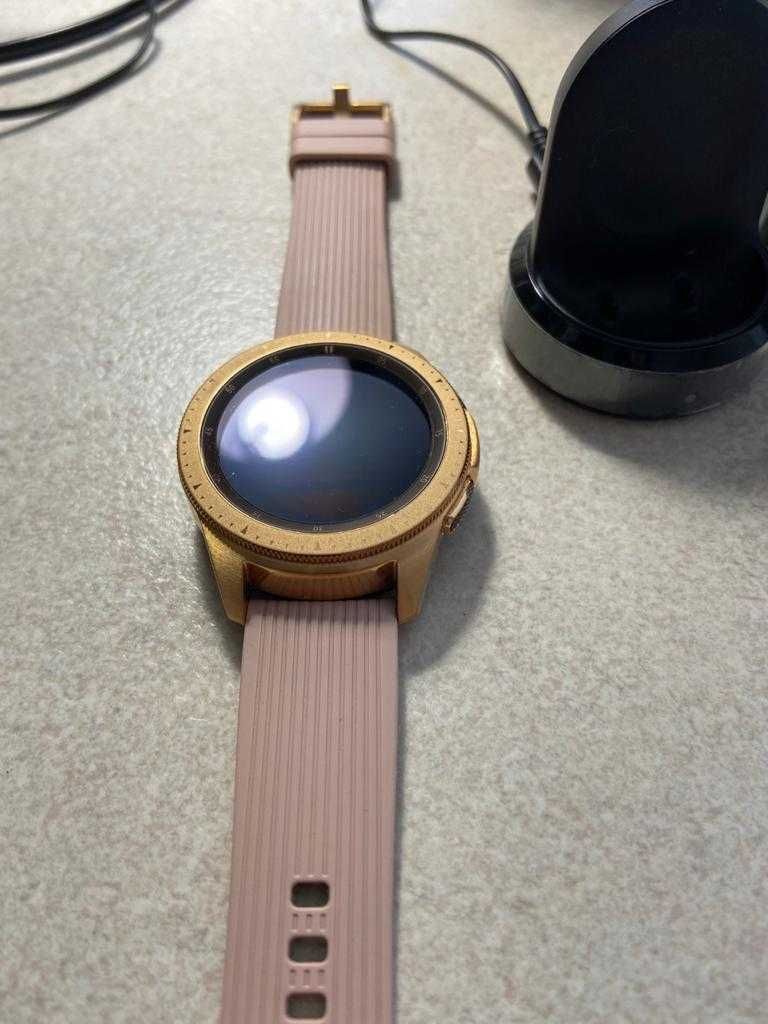 Смарт часы Samsung Galaxy Watch Small Rose Gold