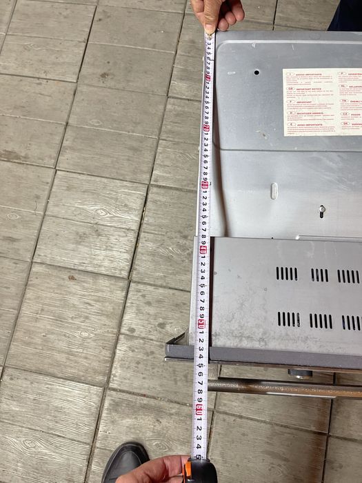 Продам духовку Kaiser в отличном состоянии.