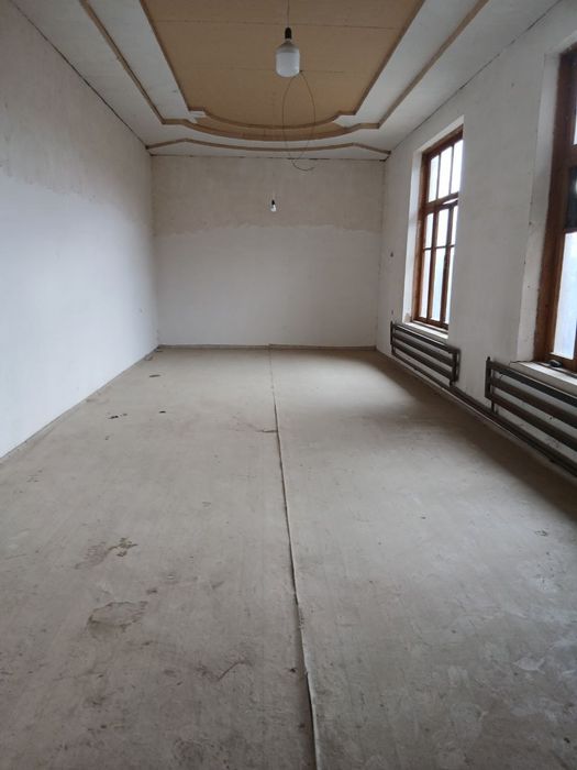 Uy ijaraga beriladi.