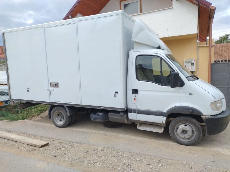 Vând Renault Mascott 2.8