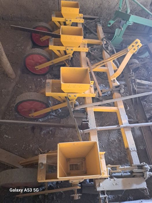 Traktor kamplek sotiladi 90mln kelishtirib beramiz