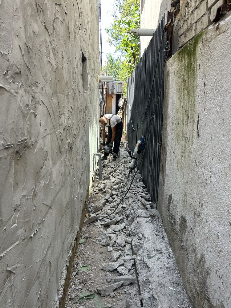 Inchiriez Picamer, placa, mai compactor, drujba beton, scule!