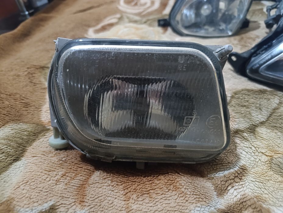 Фары противотуманные разные