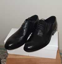 Туфли мужские чёрного цвета