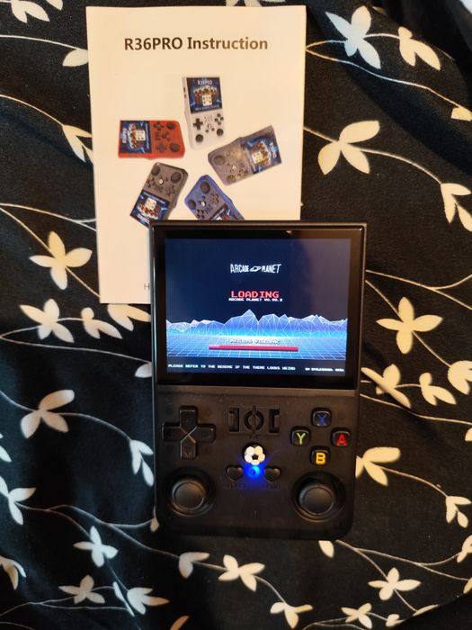 Consola retro R36 pro