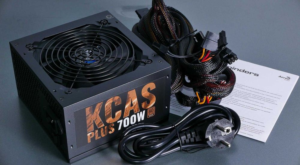 Блоки питания AeroCool KCAS от 600 до 1200 80+ Gold / Bronze
