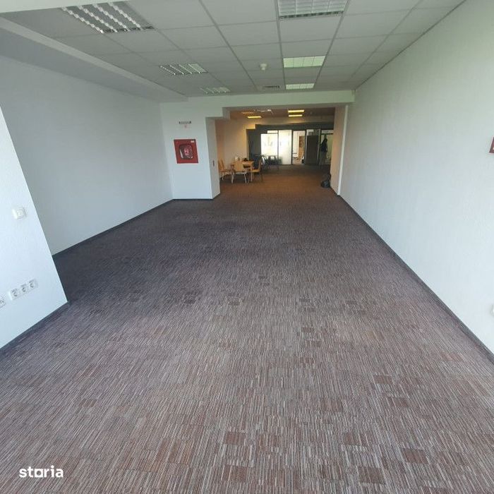 Spatiu birouri in cladire moderna, etaj 4, lift