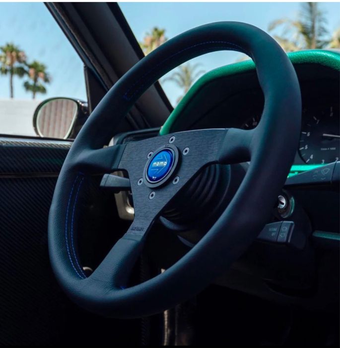 Руль спортивный стоял на бмв е34