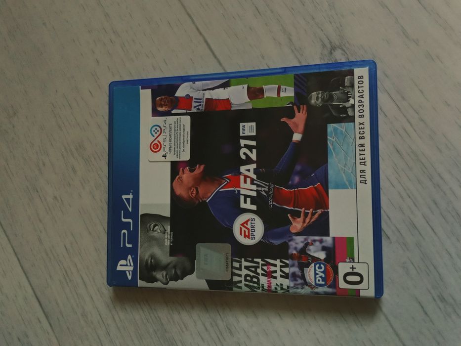 Фифа 21 в идеальном состоянии без единой царапины