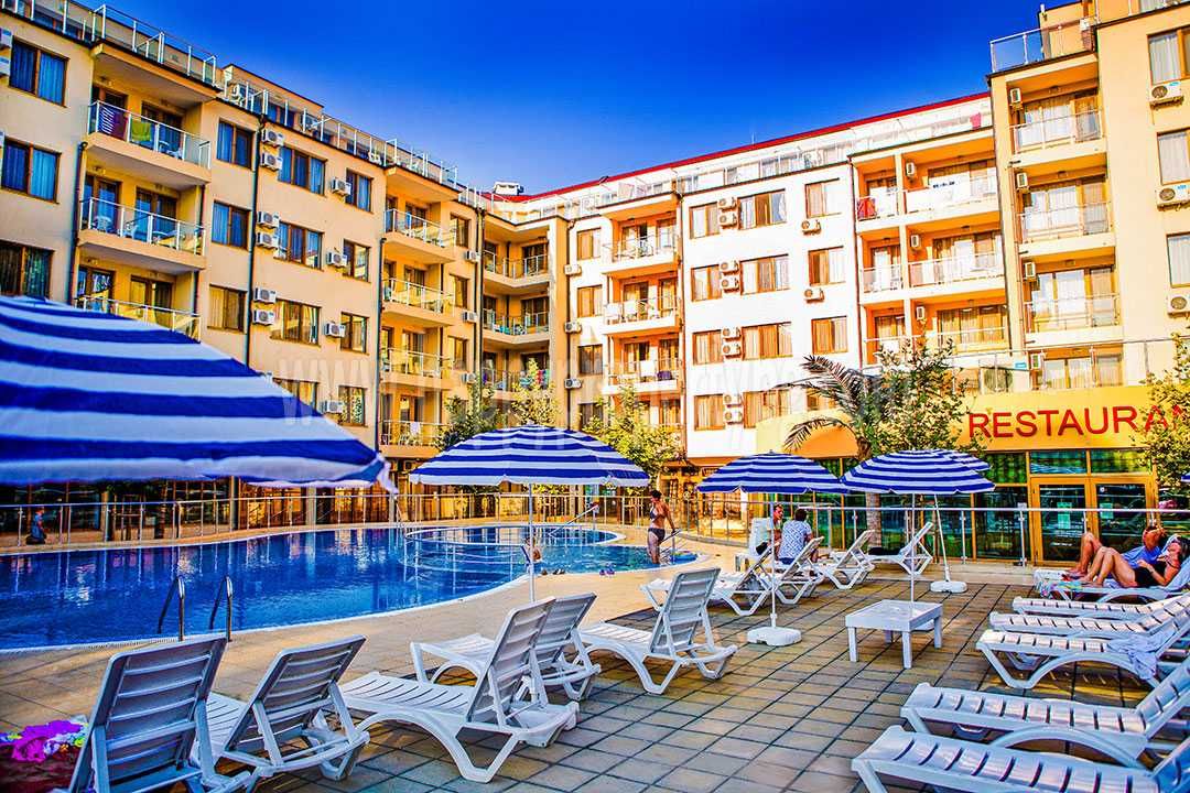 Продава се Двустаен апартамент в к.к. Слънчев бряг - 60 кв.м за 1142 €/кв.м - Снимка #3