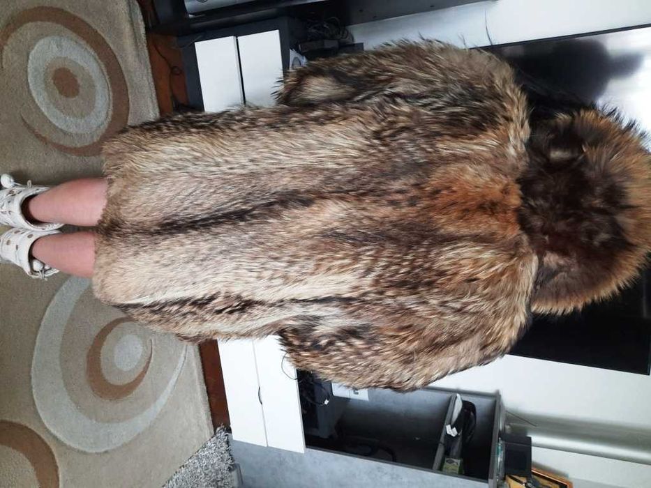 Haina blana naturala Lup par lung