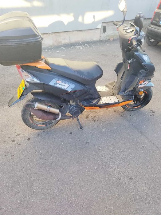 Vand Scuter explorer