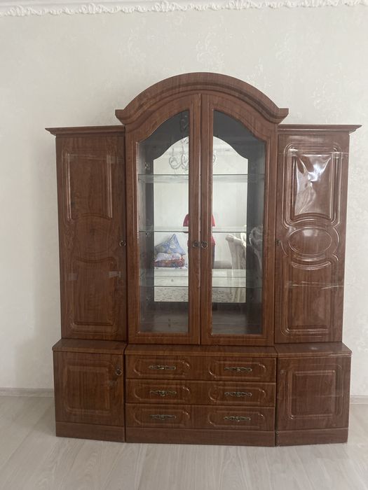 Стенка,цвет коричневый