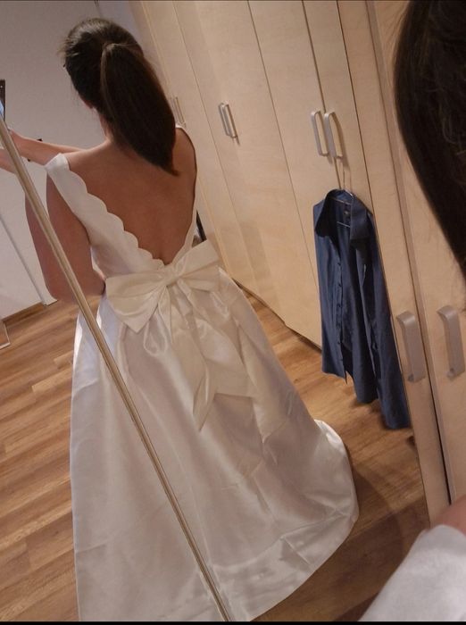 Vand rochie de mireasa noua