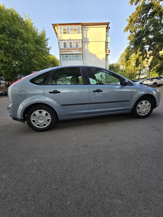 Ford focus 2 2005 1.6 benzina  + gaz