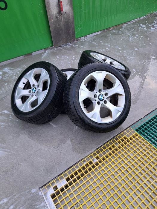 Roți aliaj BMW(X1) 17"cu anvelope iarnă 225/50R17 94H, stare excelentă